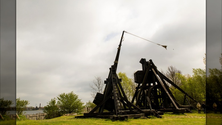 Medieval trebuchet