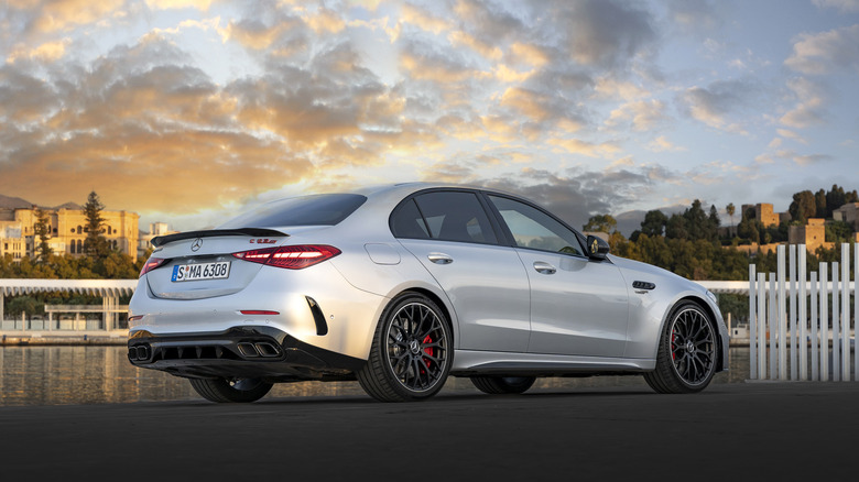 Mercedes-AMG C 63 S E Performance