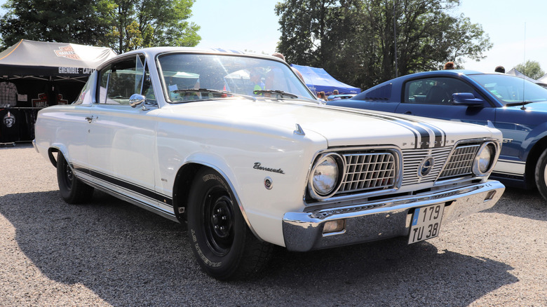 Plymouth Barracuda