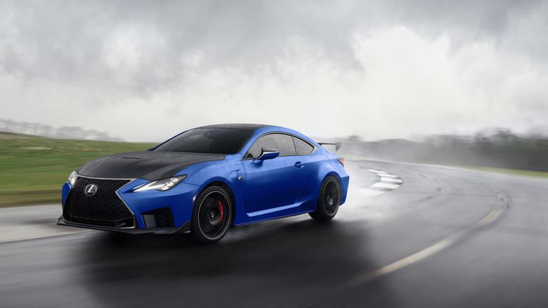 2021 Lexus RC F Fuji Speedway Edition cornering on wet track