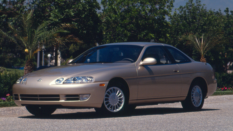 First-gen Lexus SC 300 front 3/4 view