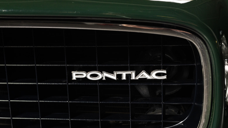 Pontiac logo up close