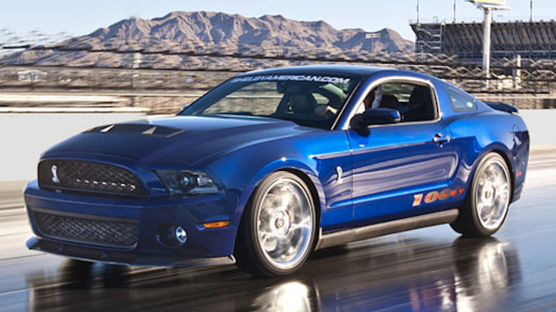 Shelby 1000 S/C on racetrack