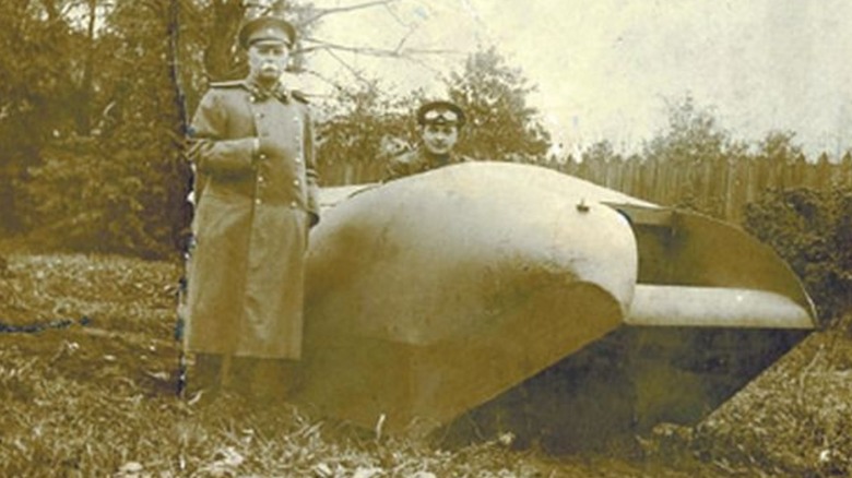 vezdekhod russian tank prototype photograph