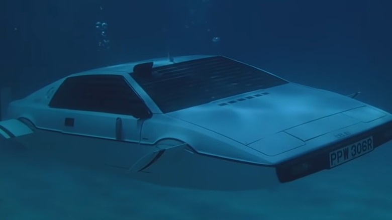 Still from "The Spy Who Loved Me" James Bond Lotus Esprit submarine