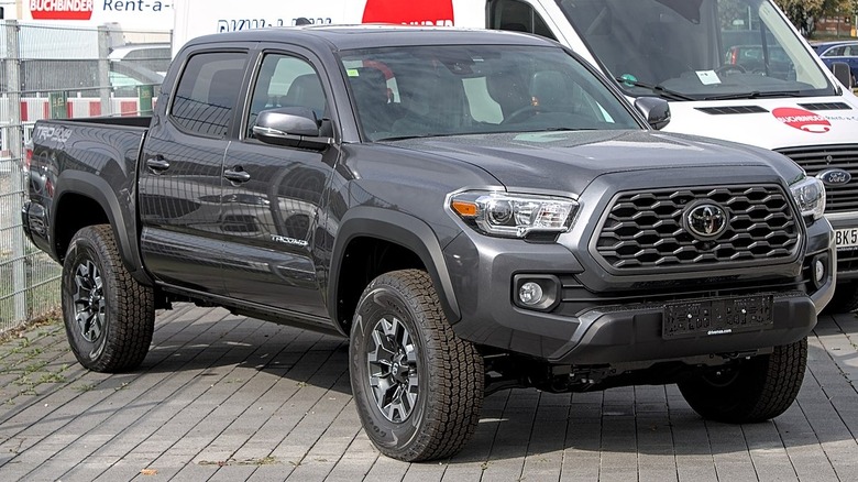 Black N300 Toyota tacoma