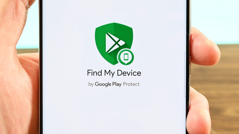 A splash screen for Google's Find My Phone app