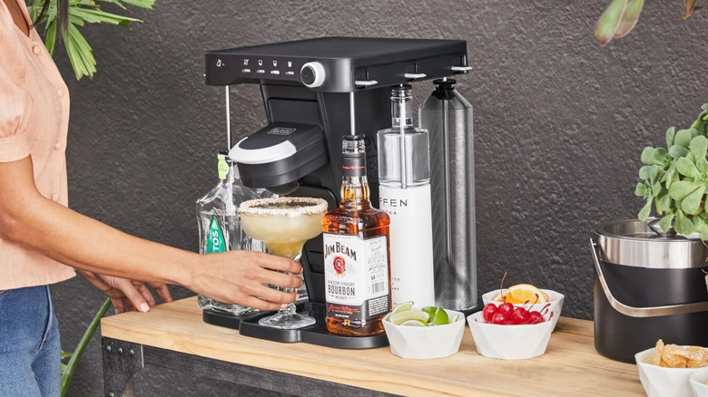 Black and Decker Bev machine promo image