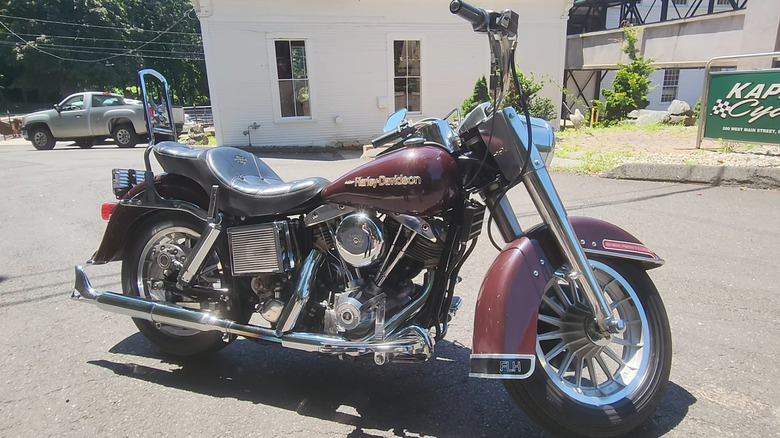 1978 Harley-Davidson FLHS Electra Glide on a road