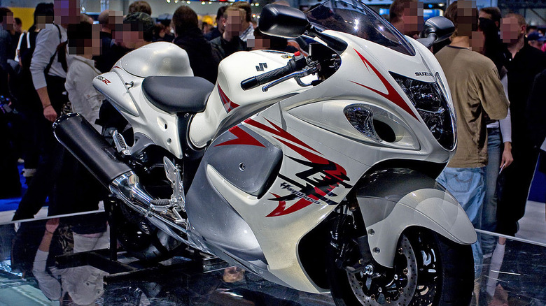 White and red 2008 Suzuki Hayabusa at show