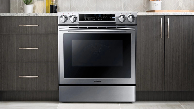 Samsung 5.8 cu. ft. Slide-in Electric Range