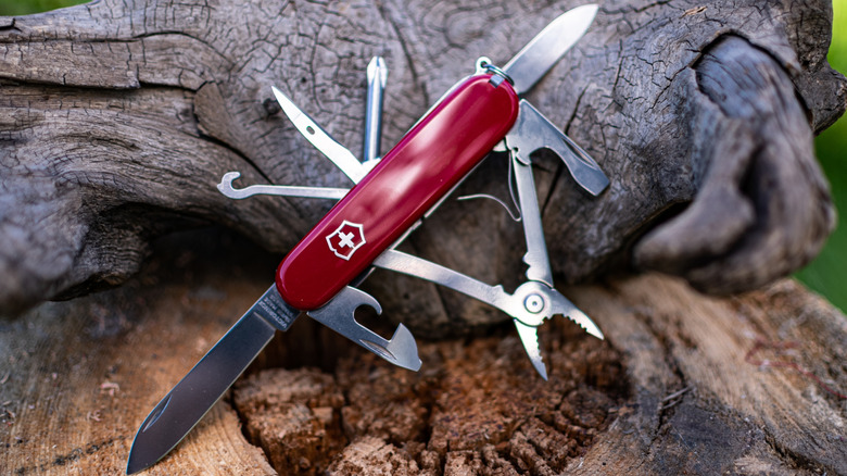 Folding, multifunctional Swiss Army pocket knife.