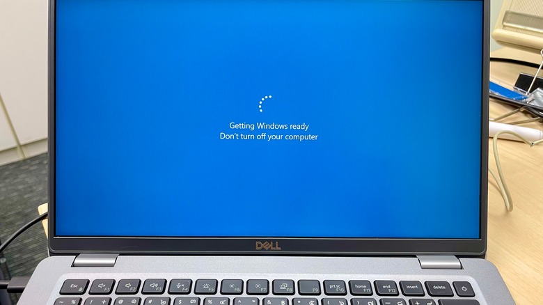 Dell laptop undergoing update