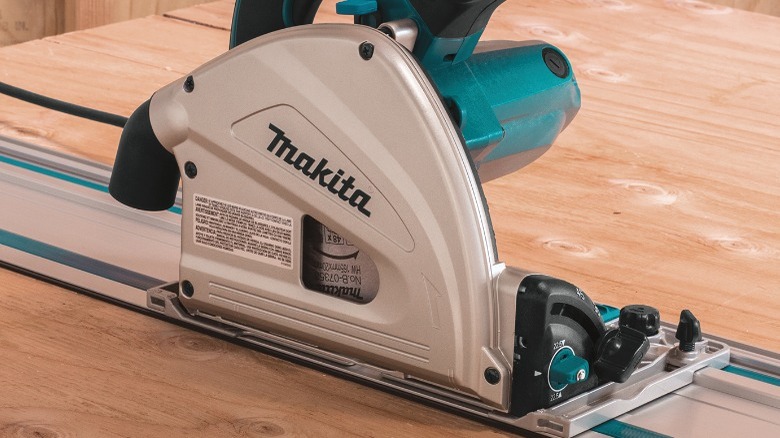 Makita track saw on plywood