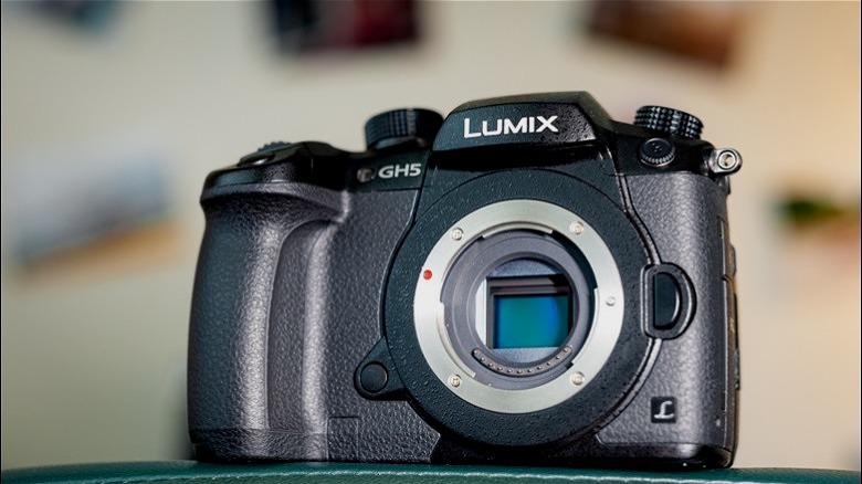 Panasonic GH5