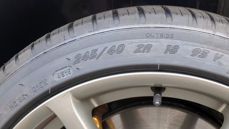 Tire expiration dates and sidewall information