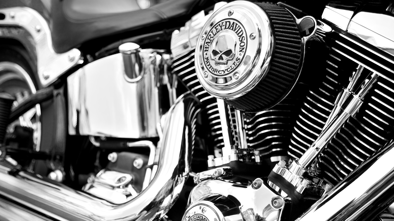 Air Cooled Vs. Liquid Cooled Motorcycle Engines: The Pros And Cons Of Each