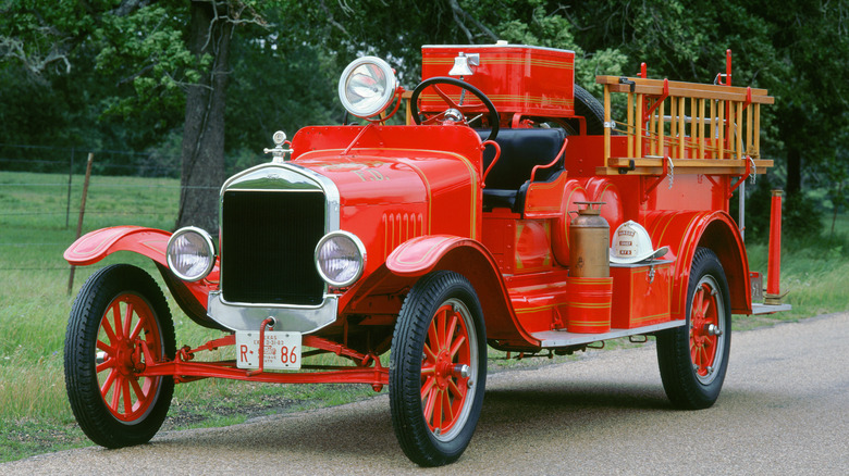 Ford Model TT fire engine