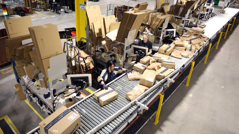 Amazon warehouse packaging assembly line