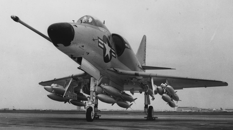 Douglas A-4 Skyhawk Vietnam bombs runway