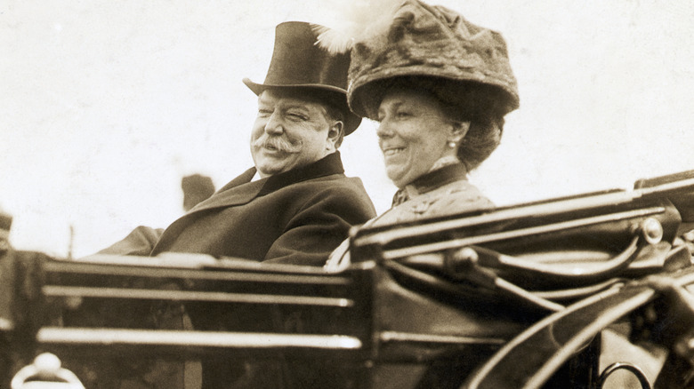 President Taft and First Lady in presidential car