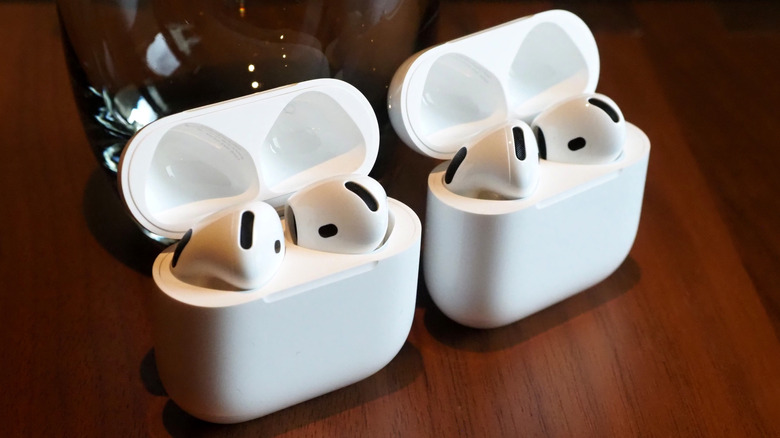 Apple AirPods 4