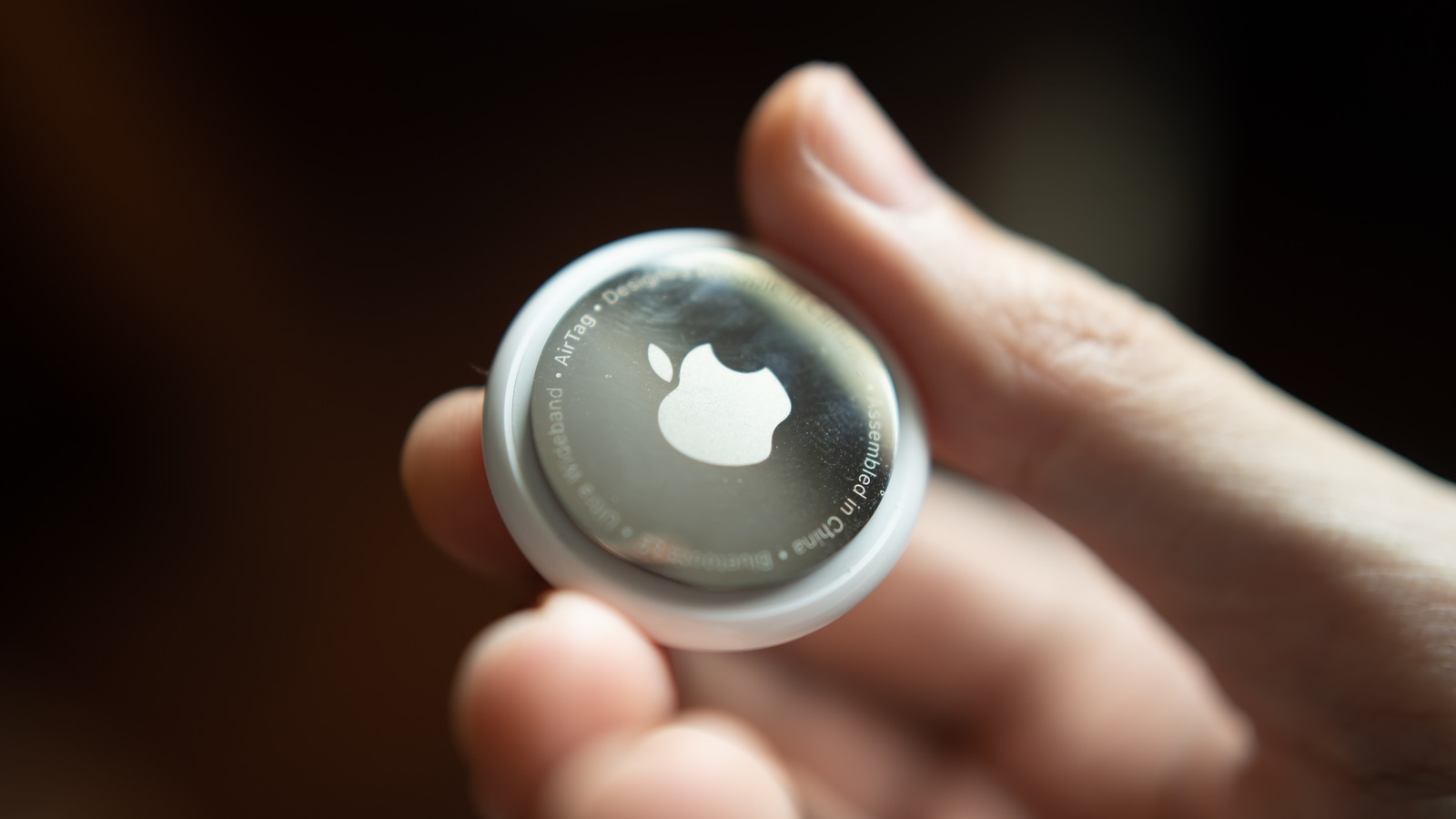 Pros and cons of tracking your lost items using Apple AirTag