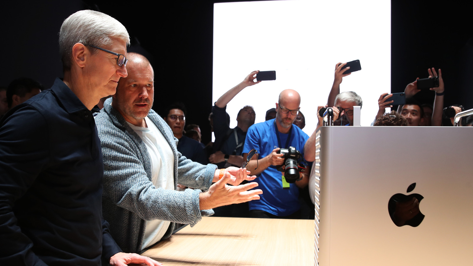 Apple And Designer Jony Ive Part Ways - And It Sounds Like It's For ...