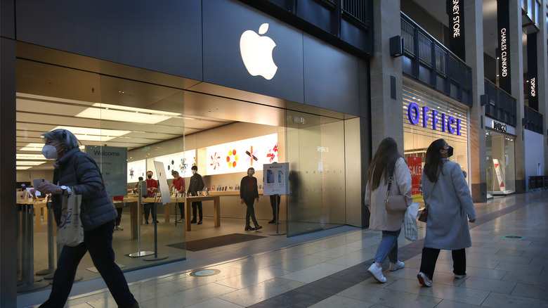 apple store logo people