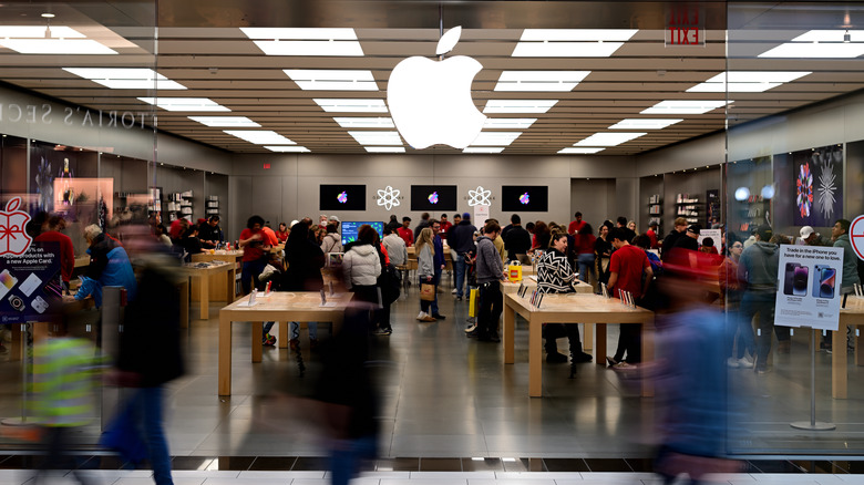 Apple logo store