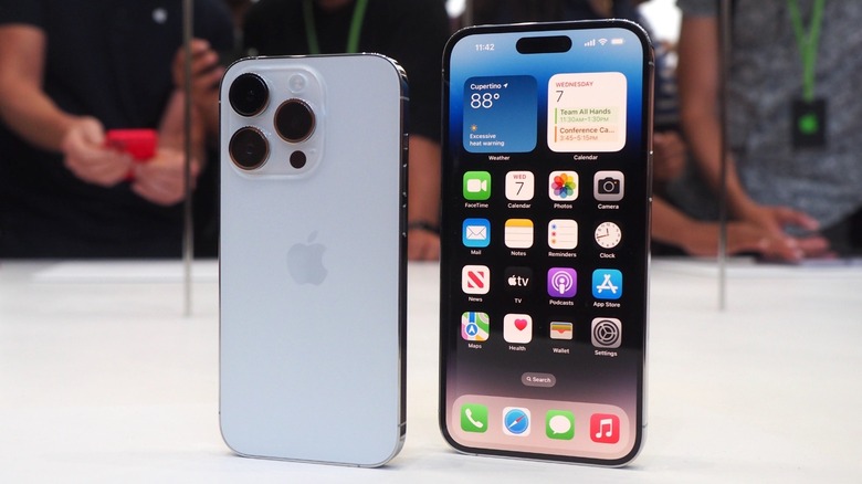 iPhone 14 Pro front and back