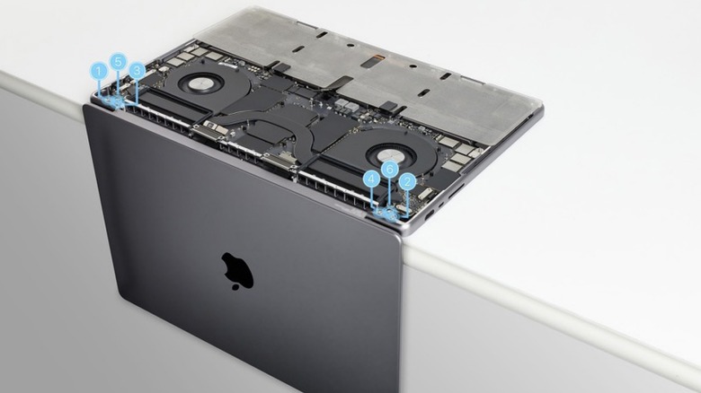 Innards of the 14-inch MacBook Pro