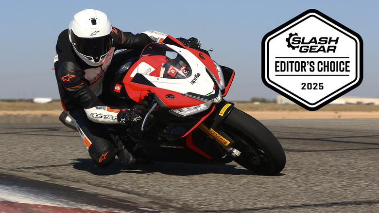 2024 Aprilia RSV4 Factory SE-09 SBK on track at Buttonwillow Raceway