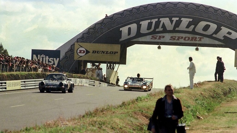 Dunlop logo overhang at Le Mans race in 1977