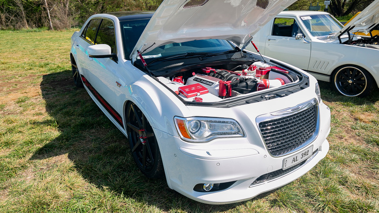 6.4L Hemi 300C