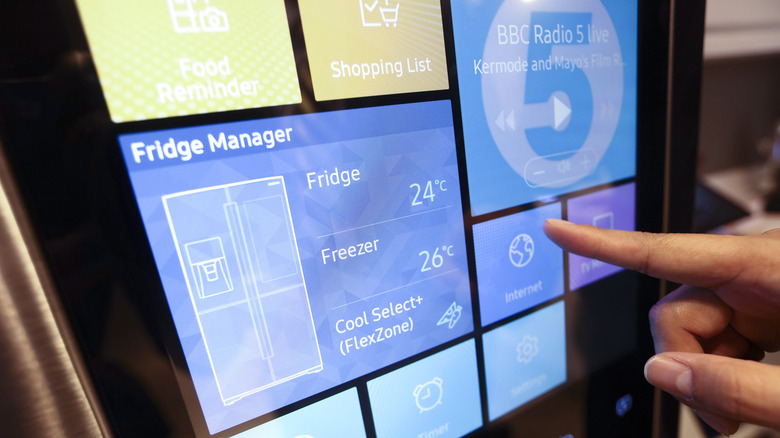 smart refrigerator UI screen