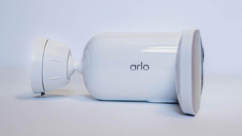 Arlo floodlight camera