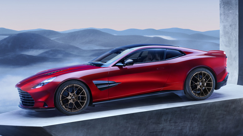 2025 Aston Martin Vanquish driver side render