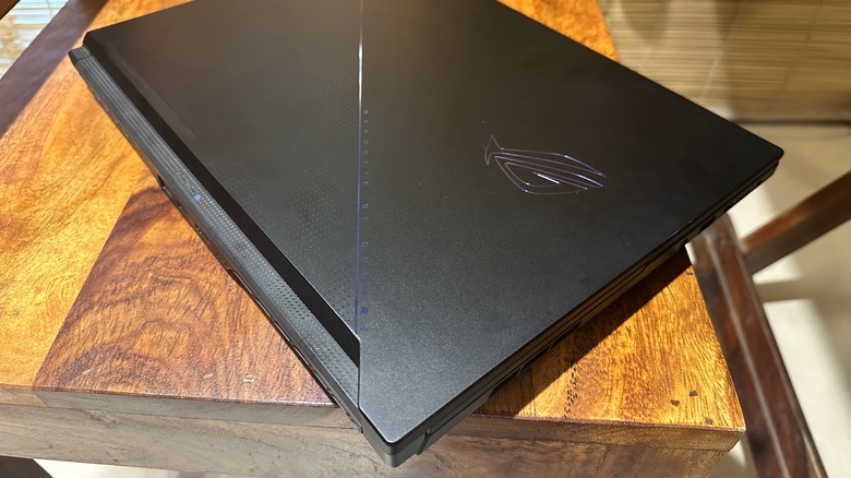 Lid view of the Asus ROG Zephyrus Duo 16