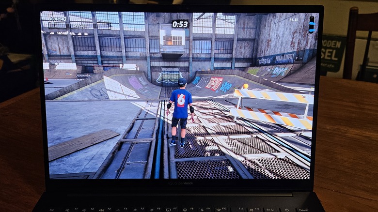 Asus Zenbook 14 OLED 2024 playing a game of Tony Hawk.