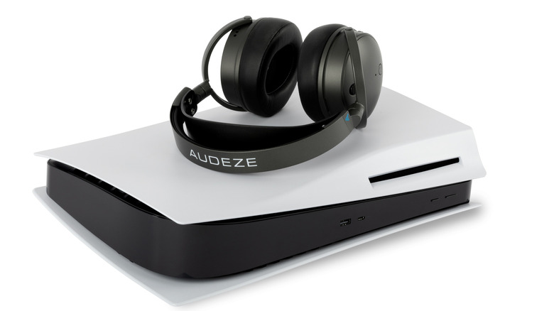 Audeze Maxwell wireless headphones