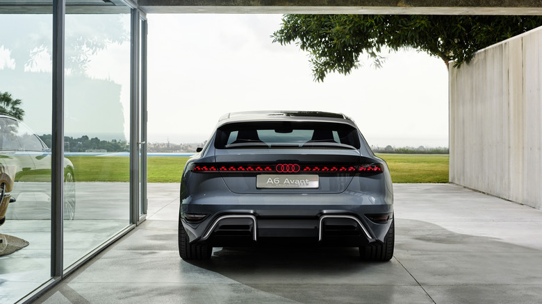 Audi A6 Avant e-tron concept rear