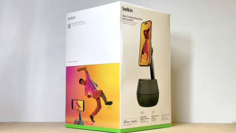 Auto-Tracking Stand Pro packaging