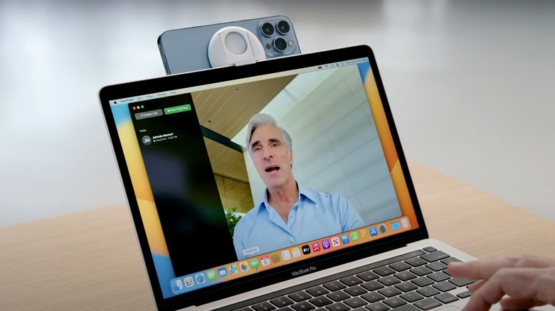 Apple's Craig Federighi demoing Belkin's MagSafe mount for Continuity Camera