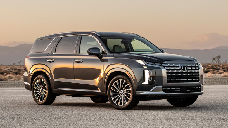 Hyundai Palisade mid-size SUV