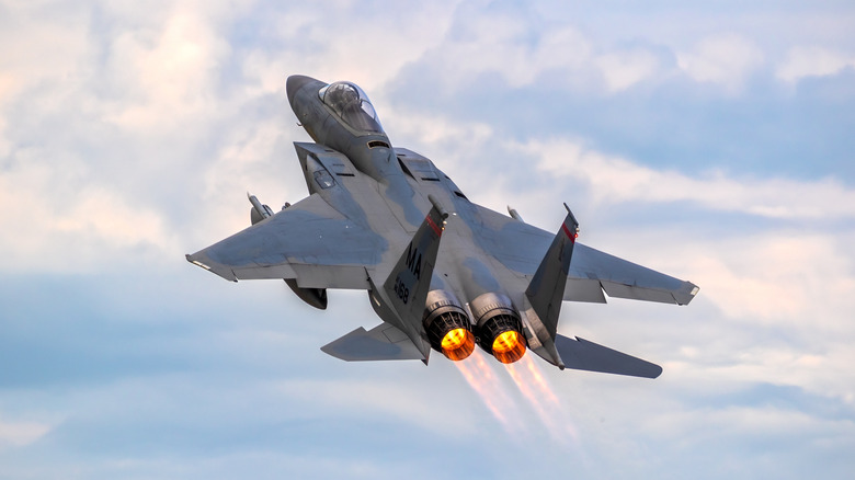 An USAF F-15C taking off