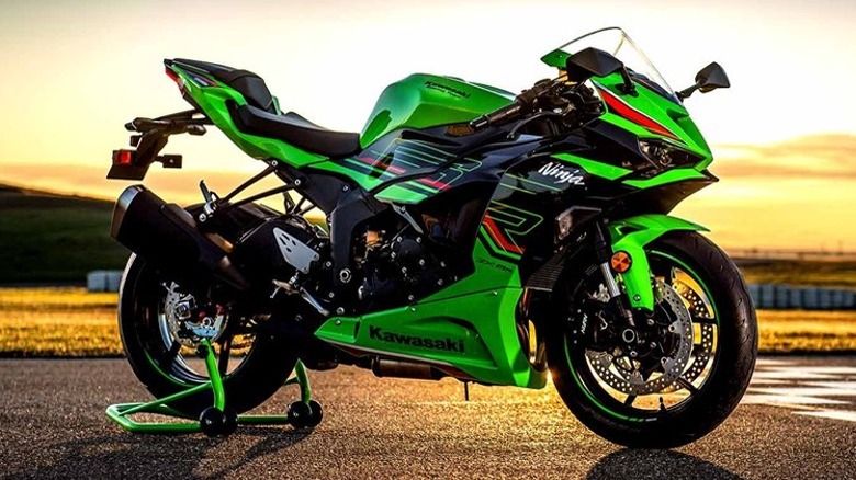 Parked Ninja ZX-6R