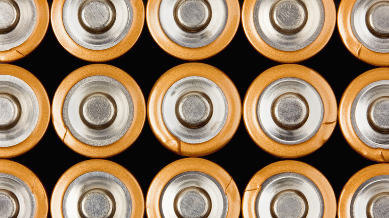 Three rows of batteries seen from the positive end.