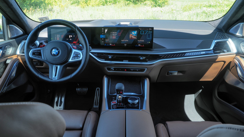 2024 BMW X6 M Competition dashboard