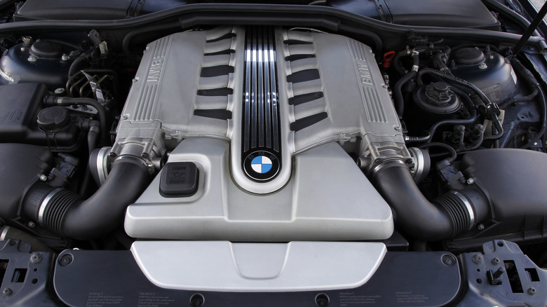 2003 BMW 760Li engine